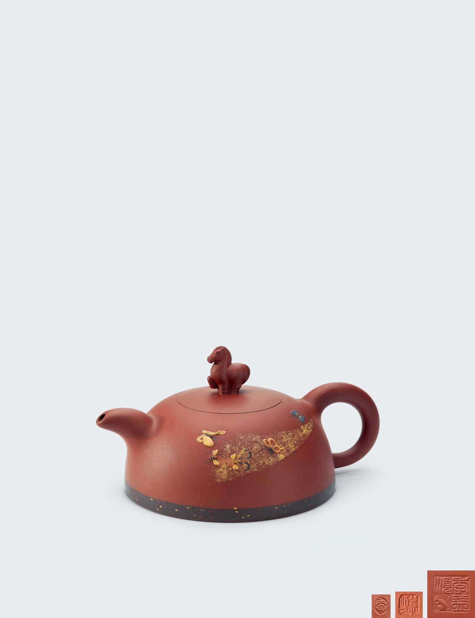 当代 季益顺制巧色踏花归去马蹄香壶