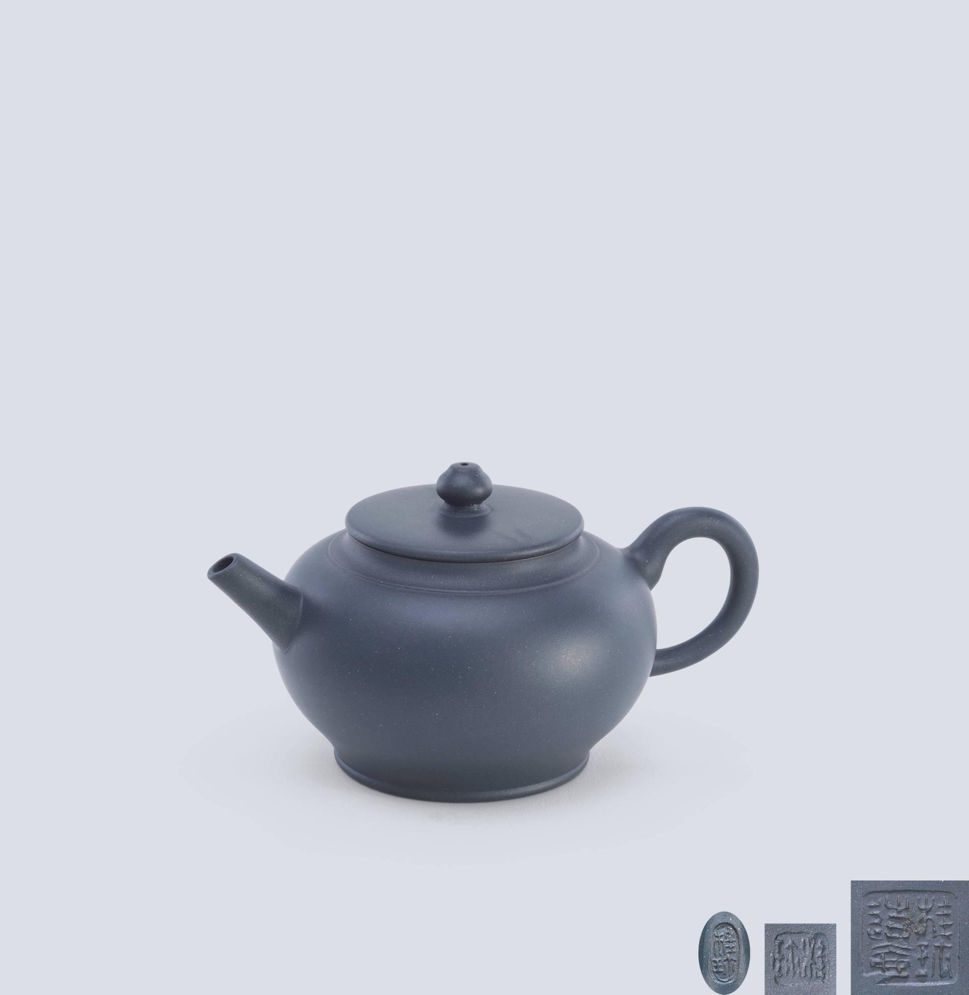 当代 周桂珍制绿云间小壶