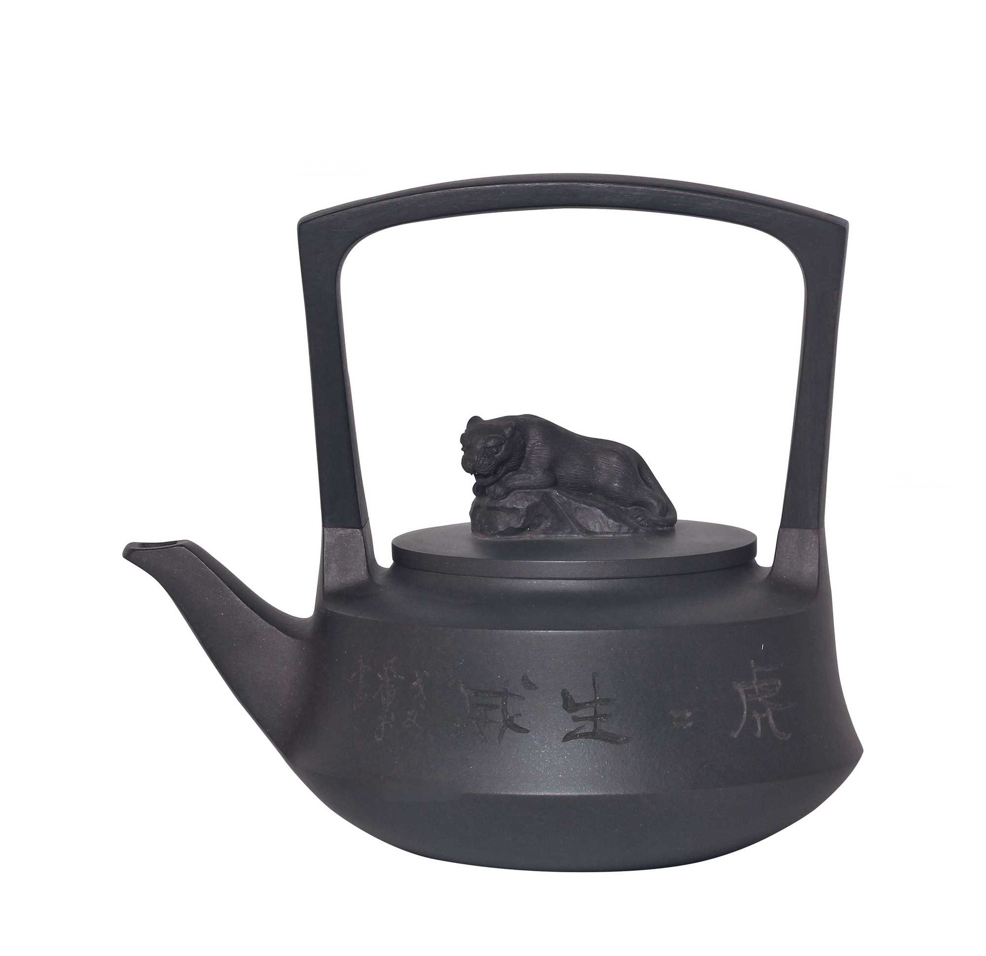 范顺君 虎虎生威（范顺君制 萧平亲题）