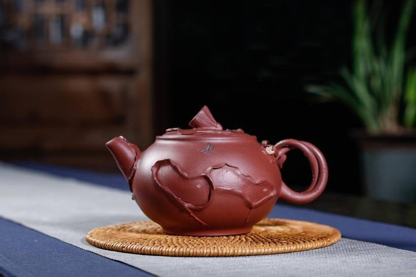沈翠莲 2023年作 荷风壶-紫砂壶