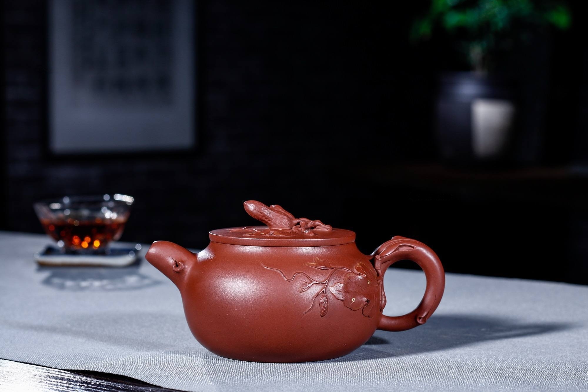 沈翠莲 2010年作 生命之歌壶