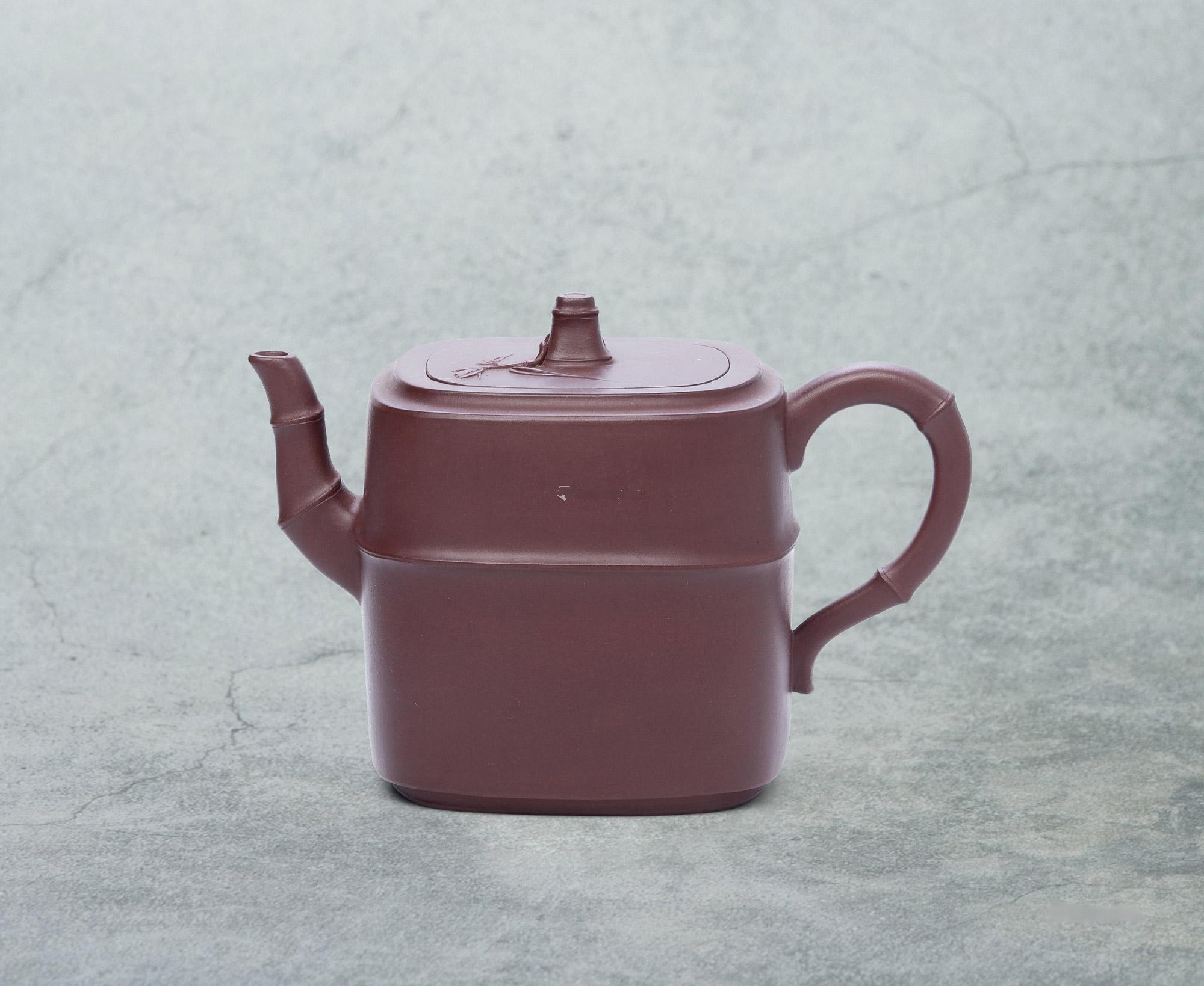 范勤芳  潇筠
