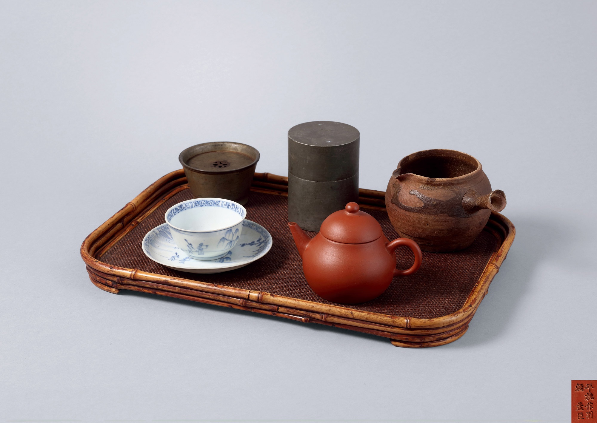 清 孟臣款朱泥壶、康熙青花杯等茶道具 （一组七件）