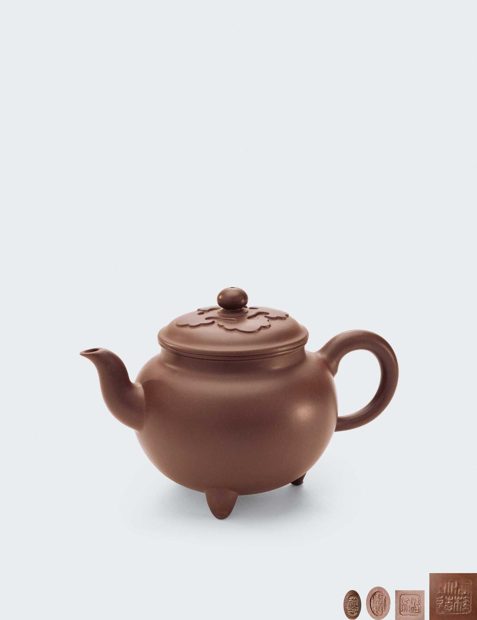 当代 周桂珍制三足大彬如意壶